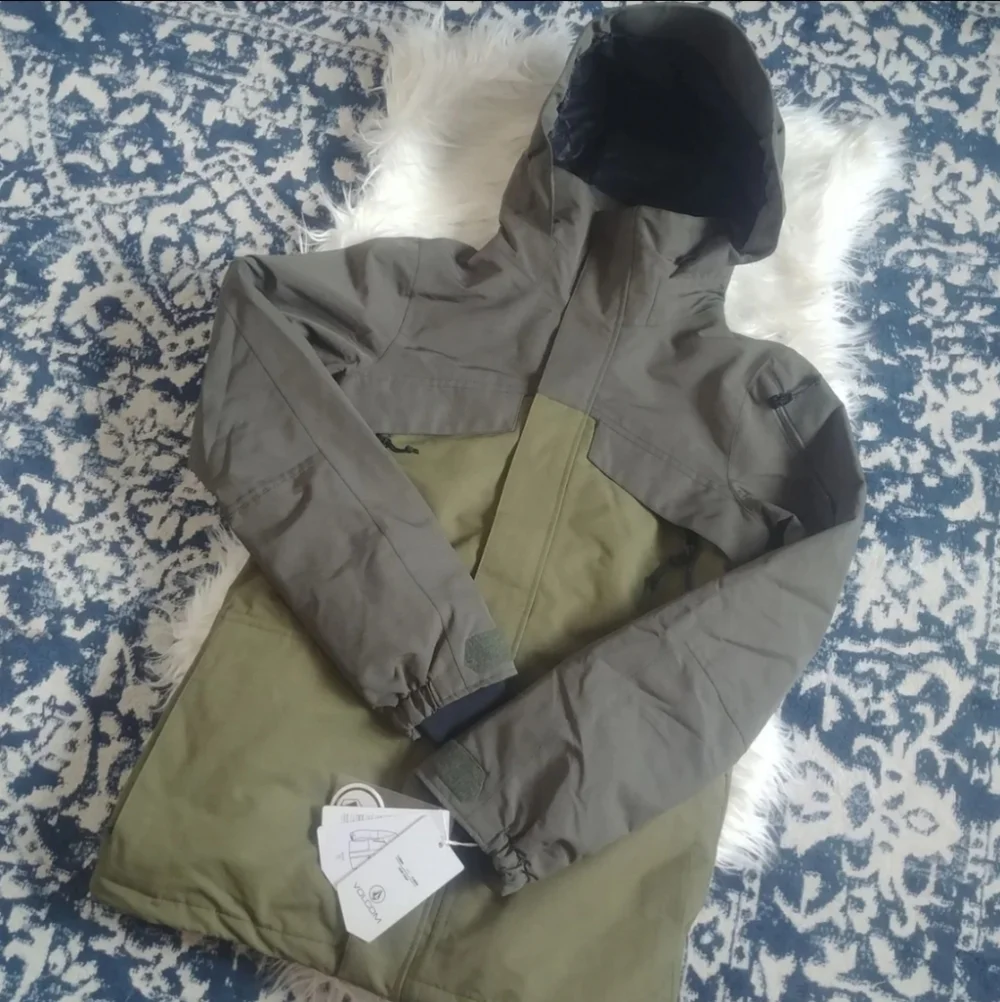 Volcom Jacket - Picture 2 of 11